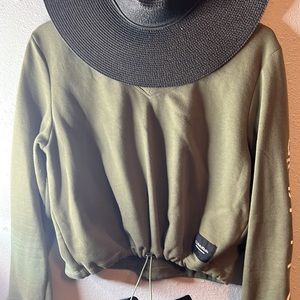 Olive Calvin Klein light sweater